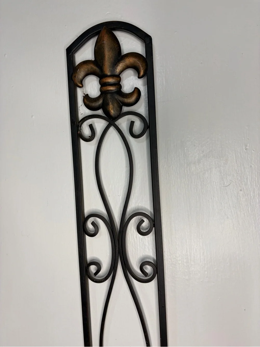 Antique Metal Fleur-de-Lis Wall Sconce Candle Holders - Bronze & Black